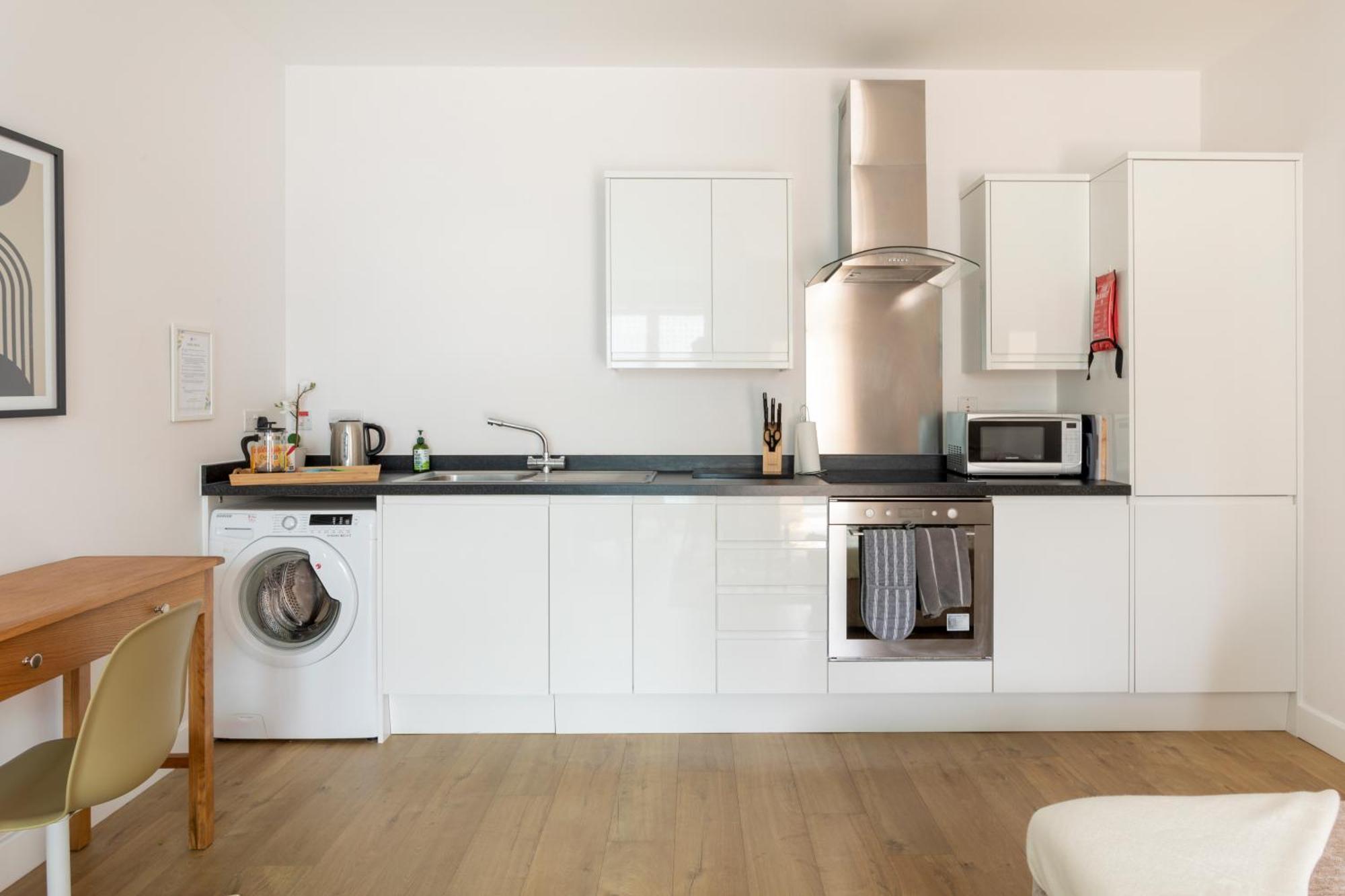 1 Bed Apartment - Redhill Central, Surrey, Gatwick #2 מראה חיצוני תמונה